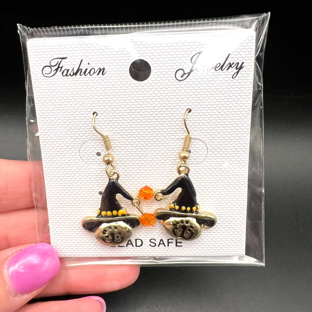 NEW Black and Gold Cat with Witch Hat Earrings
